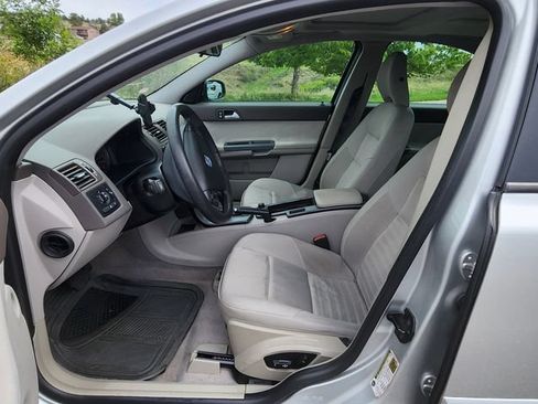 Used 2008 Volvo S40 2.4i FWD image 3