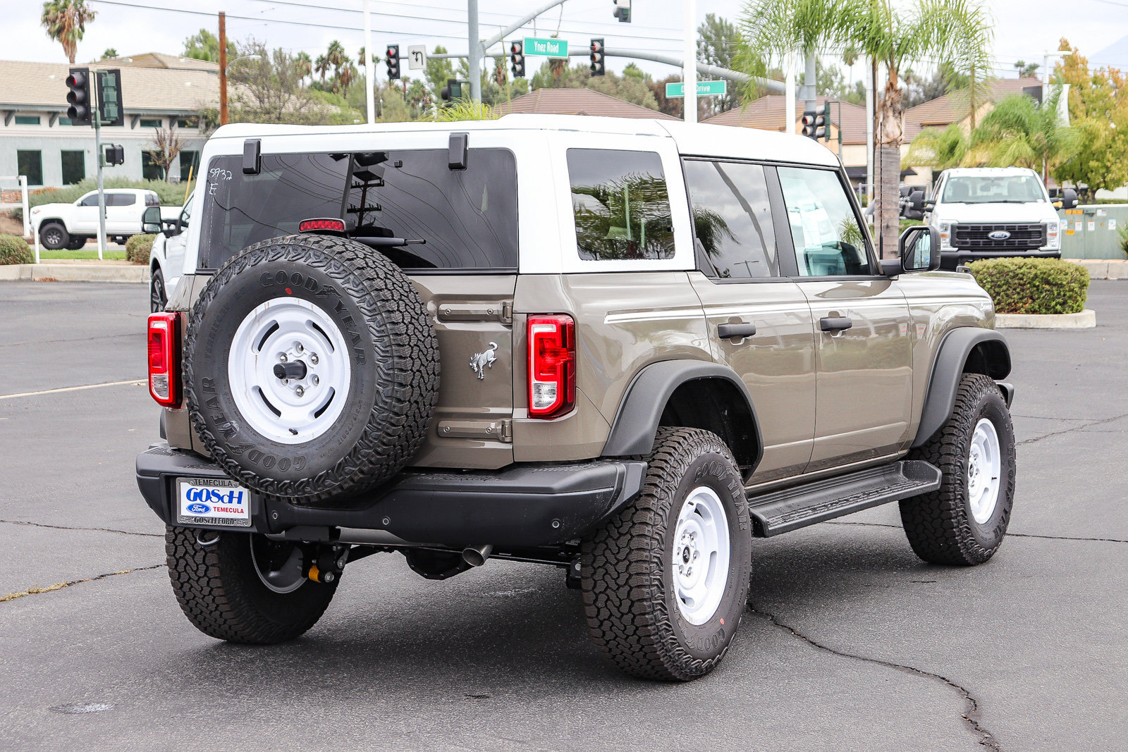 New 2026 Ford Bronco Heritage Edition AWD/4WD image 5