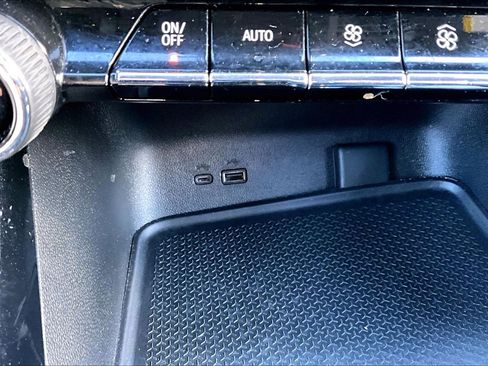 Used 2024 Chevrolet Traverse LS w/ Midnight/Sport Edition image 29