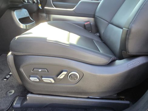 New 2026 Hyundai Ioniq 9 Limited image 15