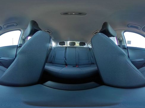 Used 2025 Kia K4 LXS image 41