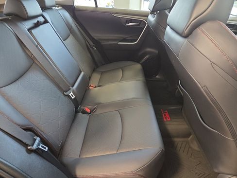 Certified 2022 Toyota RAV4 TRD Off-Road image 16
