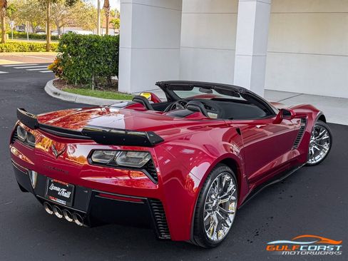 Used 2015 Chevrolet Corvette Z06 w/ 3LZ Preferred Equipment Group image 68