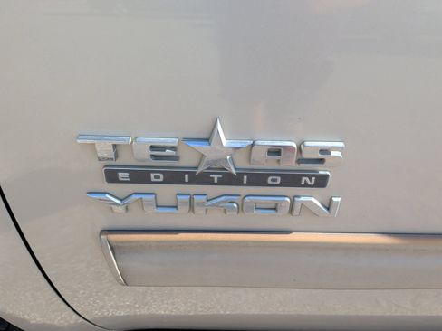 Used 2010 GMC Yukon SLT w/ Texas Edition RWD image 40