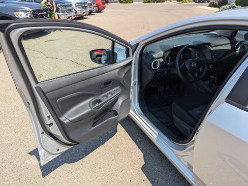 Used 2023 Nissan Versa S w/ Trunk Package FWD image 9
