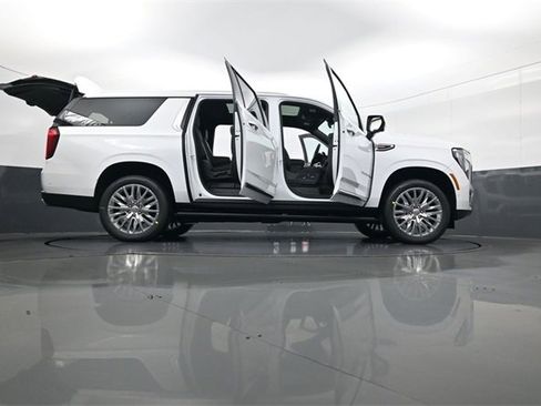 New 2026 GMC Yukon XL Denali image 35