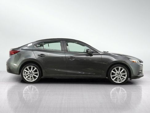 Used 2017 MAZDA MAZDA3 Touring FWD image 6