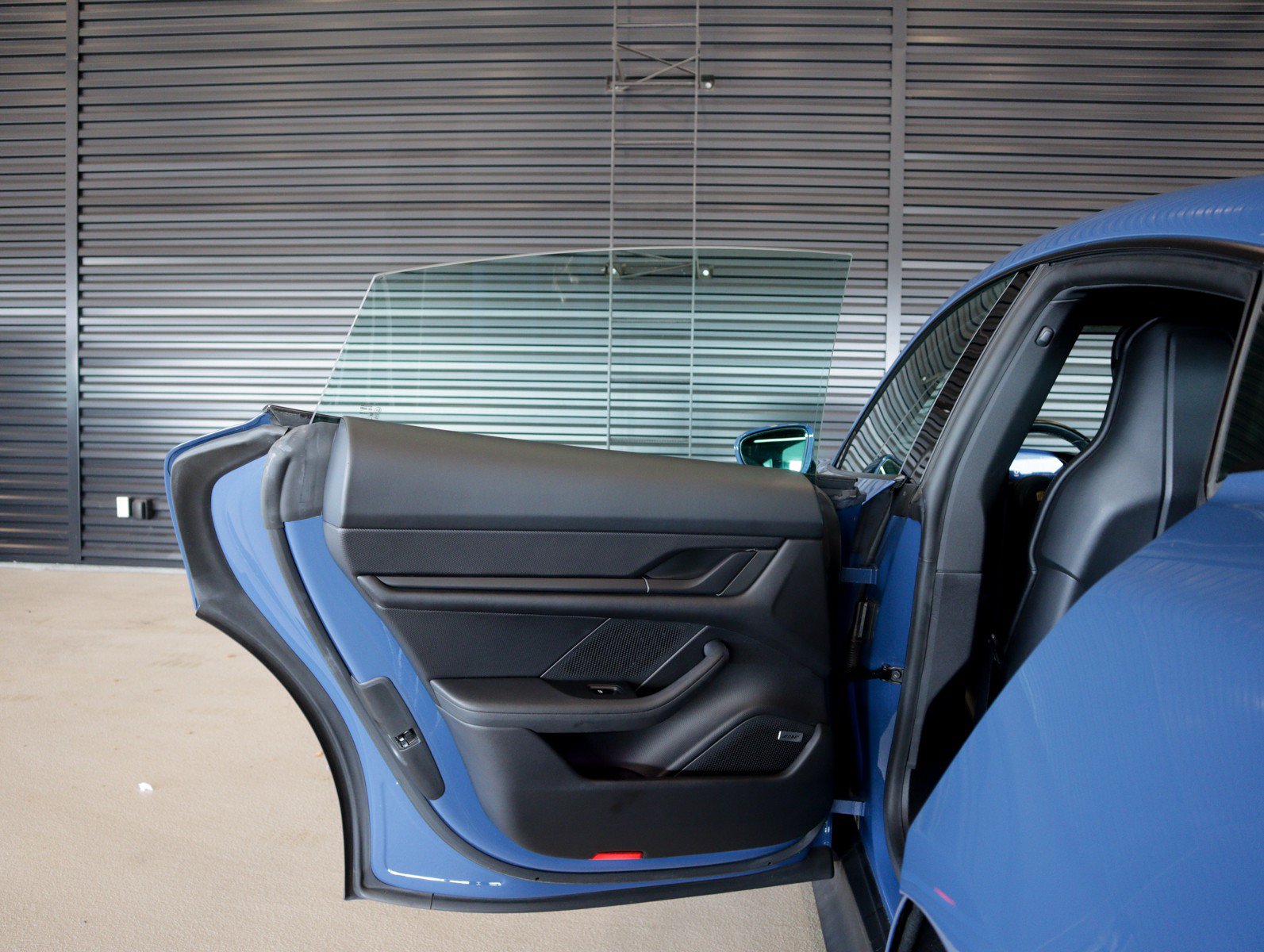 Certified 2024 Porsche Taycan w/ Premium Package RWD image 27