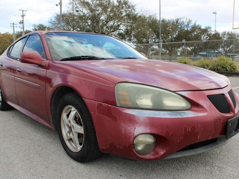 Used 2004 Pontiac Grand Prix GT w/ Drivers Package image 18