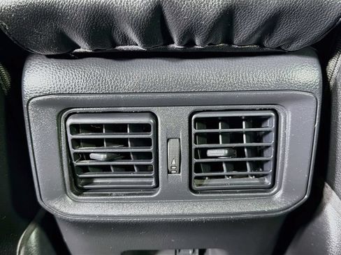Used 2024 Toyota RAV4 XLE AWD/4WD image 21