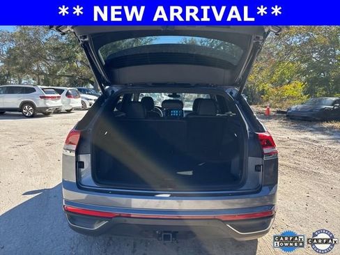 Used 2025 Volkswagen Atlas Cross Sport SE image 7