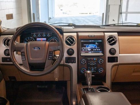 Used 2014 Ford F150 Lariat w/ Lariat Chrome Package image 12