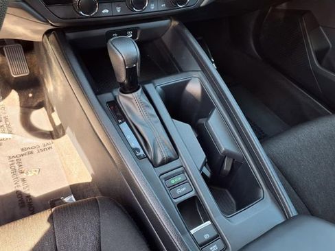 Used 2023 Honda Accord LX image 17