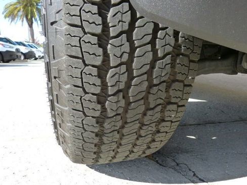 Used 2022 Toyota Tacoma SR image 41