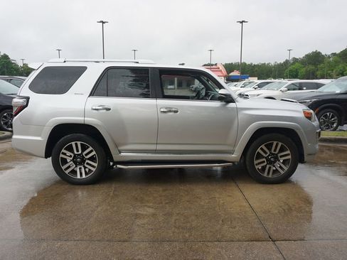 Used 2016 Toyota 4Runner Limited AWD/4WD image 22