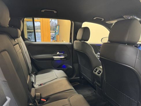 Certified 2025 Mercedes-Benz GLB 250 250 image 18