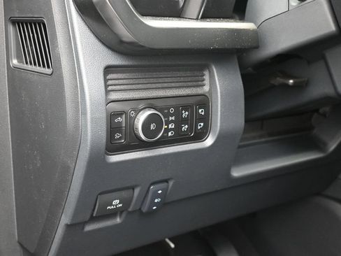New 2026 Ford F250 Lariat w/ Black Appearance Package AWD/4WD image 13