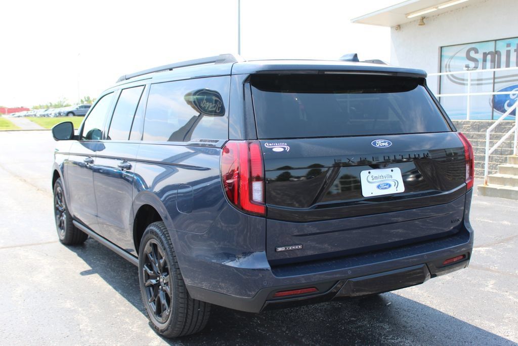 New 2027 Ford Expedition Max Platinum AWD/4WD image 3