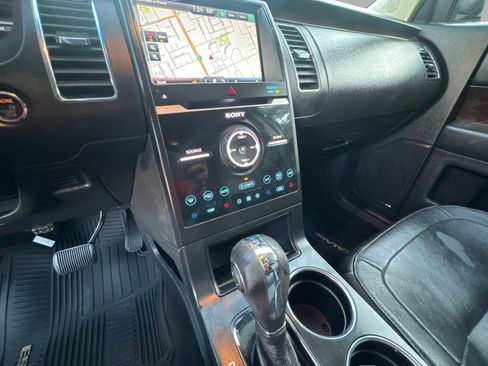 Used 2014 Ford Flex Limited FWD image 28