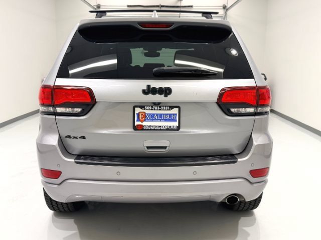 Used 2019 Jeep Grand Cherokee Altitude AWD/4WD image 8