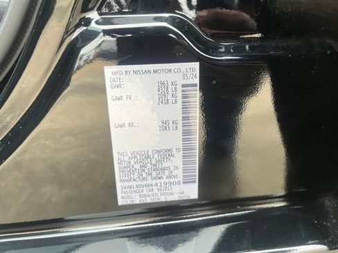Used 2024 Nissan Altima 2.5 SV w/ SV Premium Package FWD image 25