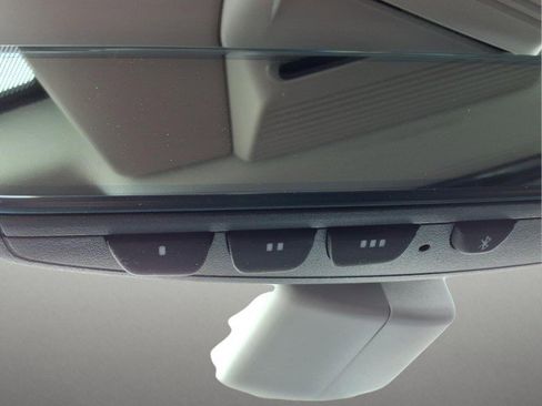 New 2026 Volkswagen Tiguan SE image 25