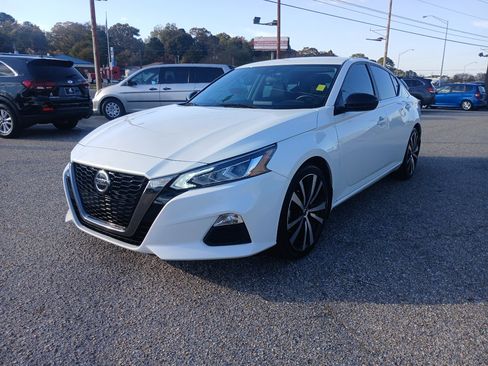 Used 2020 Nissan Altima 2.5 SR image 9