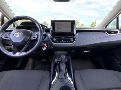 Used 2024 Toyota Corolla LE FWD image 15
