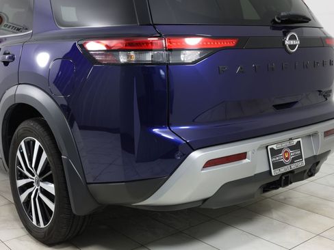 Used 2023 Nissan Pathfinder Platinum AWD/4WD image 49