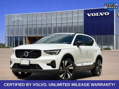 Certified 2023 Volvo XC40 B5 Plus w/ Climate Package