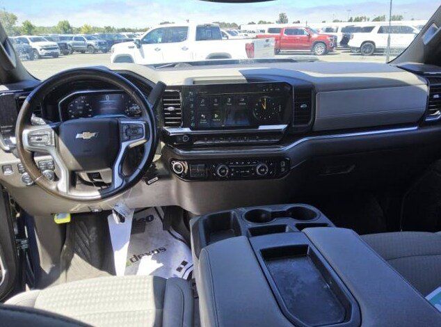 Used 2024 Chevrolet Silverado 3500 LT w/ All Star Edition AWD/4WD image 8