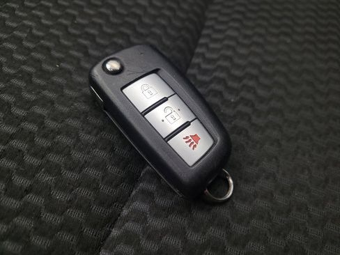 Used 2020 Nissan Rogue Sport S w/ Appearance Package FWD image 32