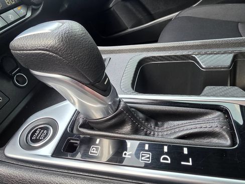 Used 2021 Nissan Sentra SV FWD image 19