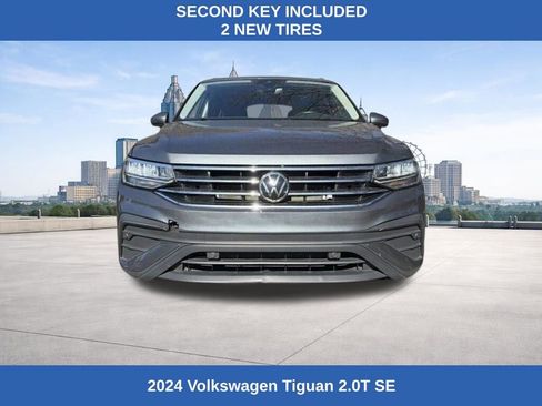 Used 2024 Volkswagen Tiguan SE image 8