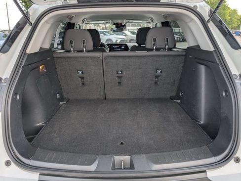 Used 2025 Chevrolet TrailBlazer LT AWD/4WD image 29