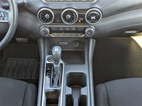 Used 2023 Nissan Sentra SV image 17