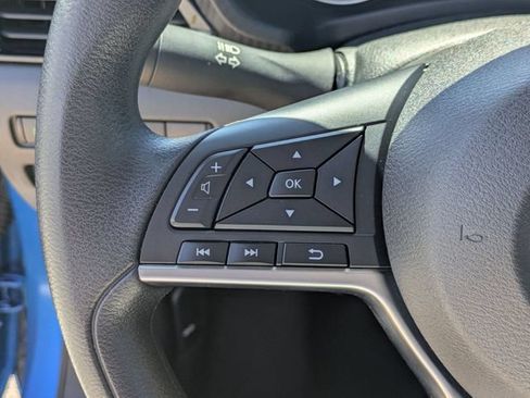 Used 2025 Nissan Sentra SV FWD image 17