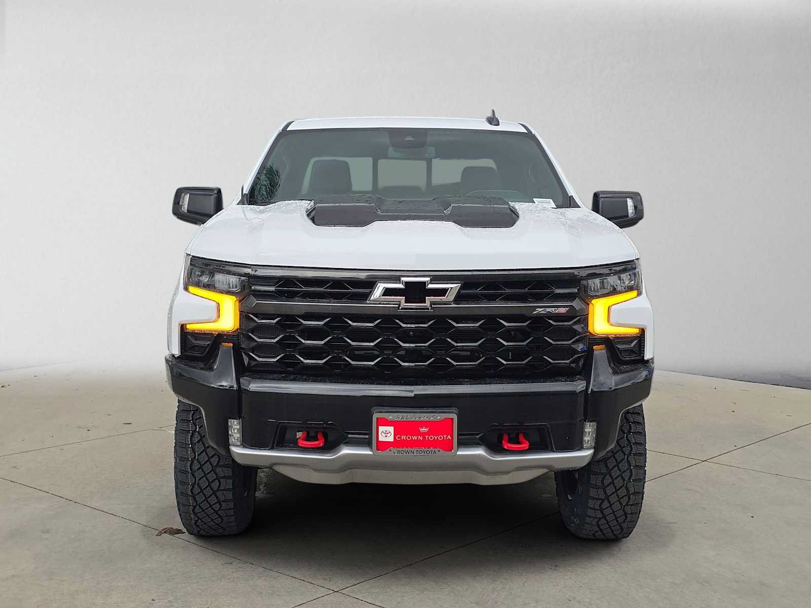 Used 2024 Chevrolet Silverado 1500 ZR2 AWD/4WD image 8