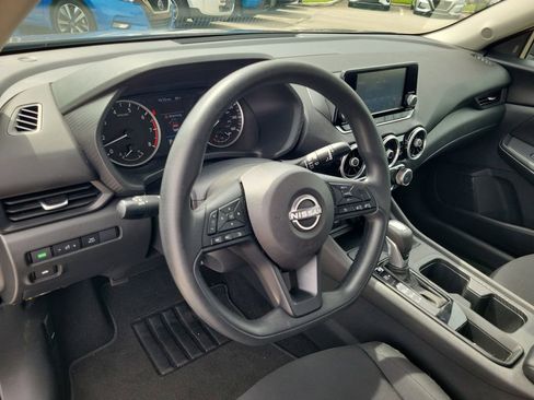 Used 2025 Nissan Sentra S FWD image 15