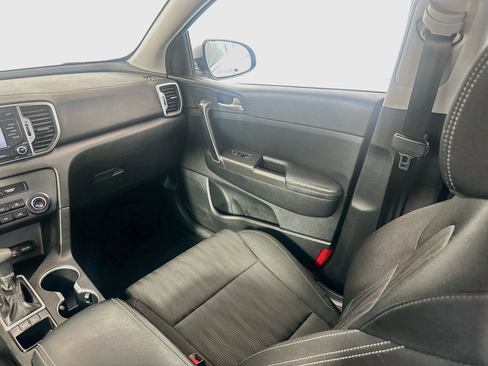 Used 2019 Kia Sportage LX FWD image 21