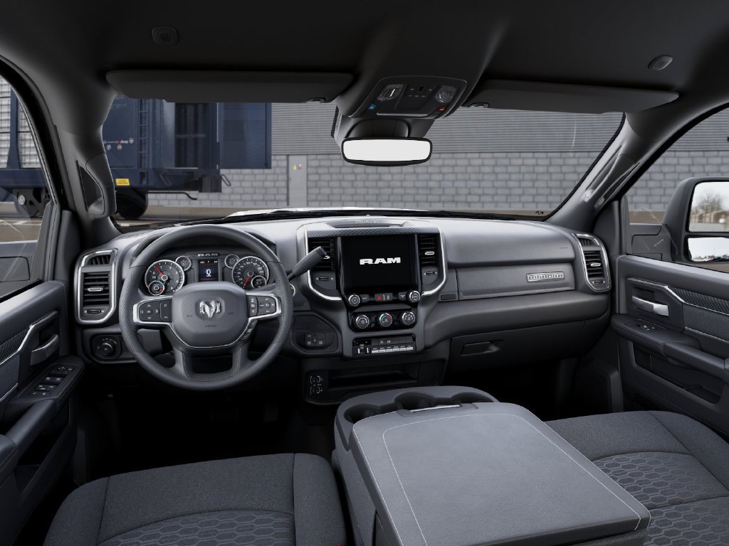 New 2025 RAM 3500 Big Horn AWD/4WD image 15