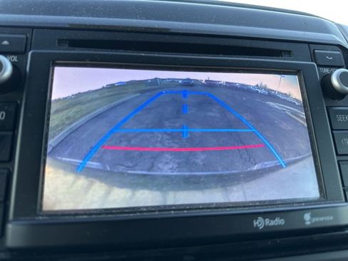 Used 2014 Toyota Tacoma 4x4 Access Cab V6 w/ SR5 Package image 23