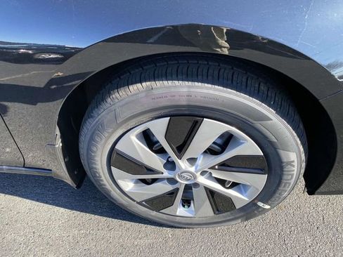 New 2025 Nissan Altima 2.5 S image 9