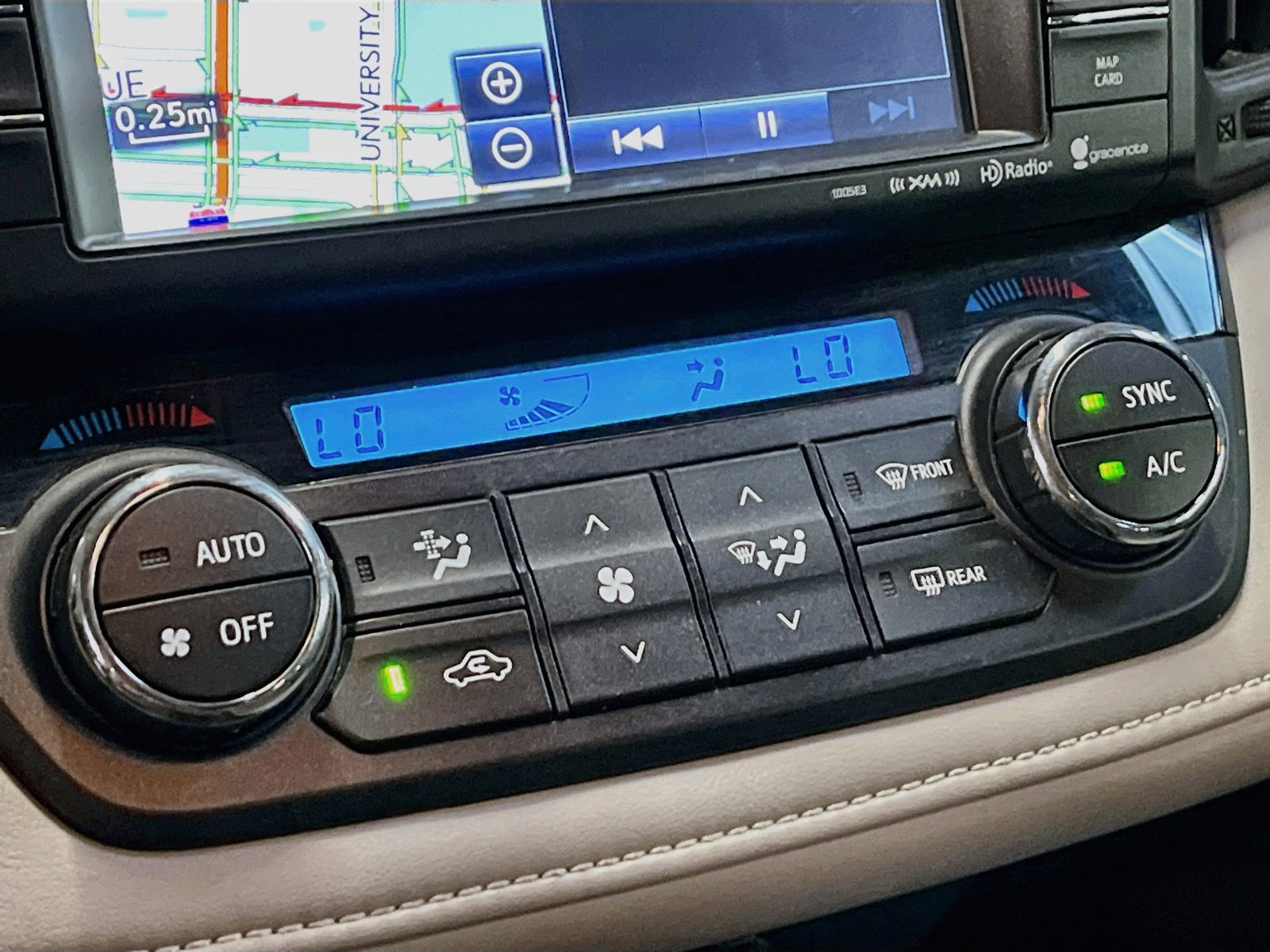 Used 2017 Toyota RAV4 XLE FWD image 16