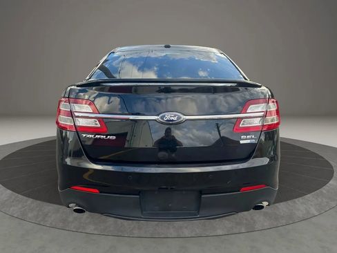 Used 2019 Ford Taurus SEL image 6