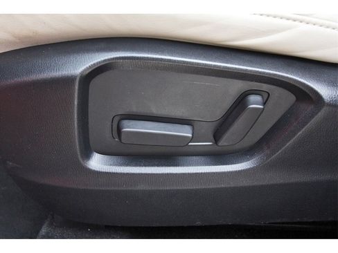 Used 2019 MAZDA CX-5 Touring image 26