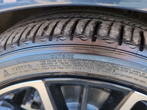 Used 2024 Honda Accord Touring image 9
