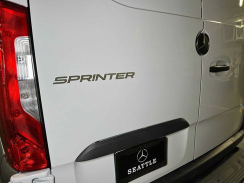 Used 2026 Mercedes-Benz Sprinter 2500 image 15