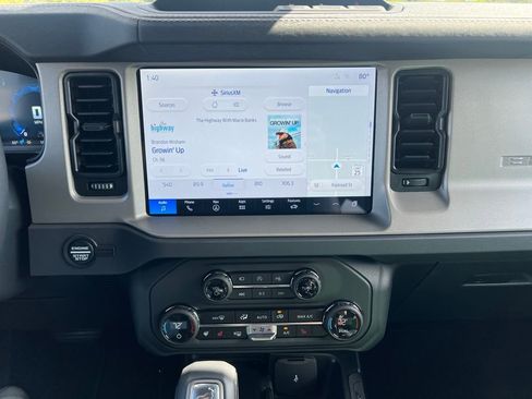 New 2025 Ford Bronco Outer Banks image 26