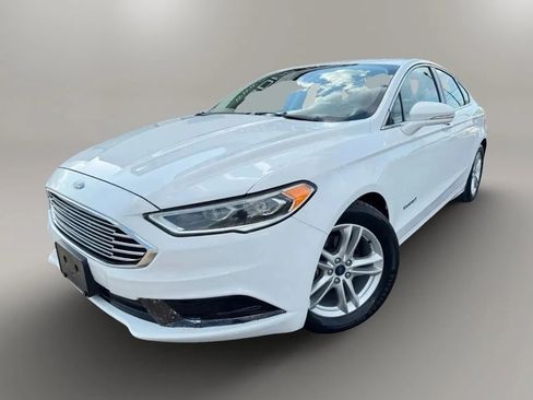 Used 2018 Ford Fusion SE w/ Equipment Group 602A FWD image 1